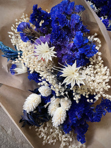 Dried flower bouquet - blue and white