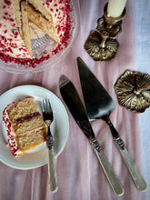 Load image into Gallery viewer, Antique style cake knife and server set
